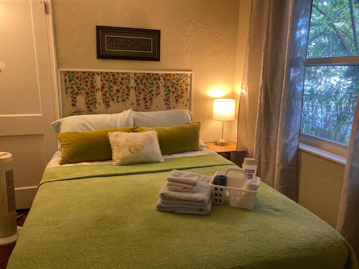 Villa Olivia Guest Rooms Hollywood Exterior foto